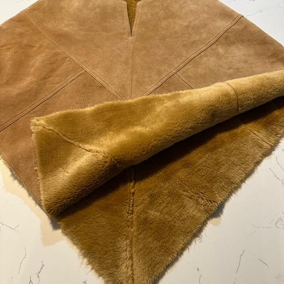 Vintage Newport News Genuine Leather Suede Faux Fur Lined Poncho Size L/XL - Picture 2 of 7